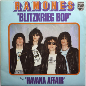 RAMONES - Blitzkrieg Bop